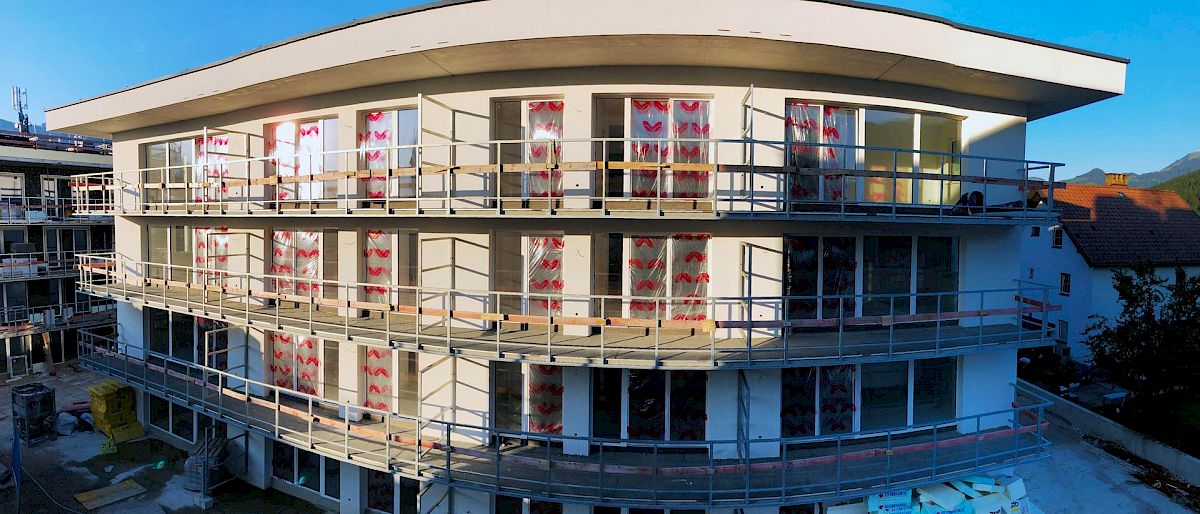 Simproflex Schutzhüllen im Einsatz - Baustellenwerbung